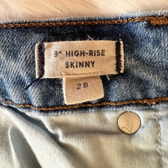Madewell High Rise Light Blue Jeans - Picture 8 of 9